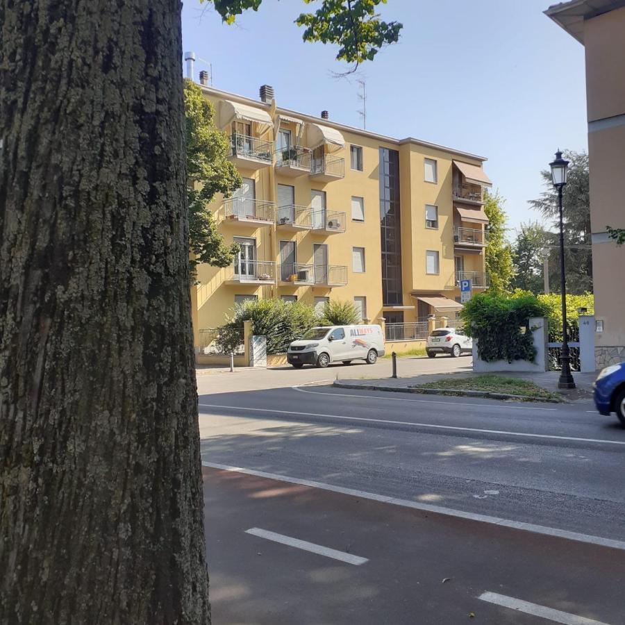 Appartamento Casa Sul Fiume パルマ エクステリア 写真